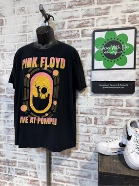 Pink Floyd Black Tee with Yellow and Pink Concert Graphic XL